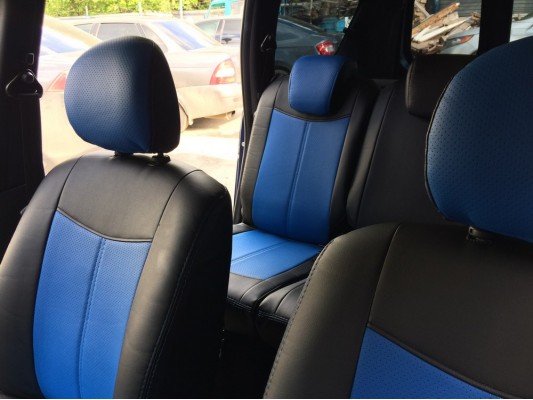 Авточехлы на Lada Largus Авточехлы на Lada Largus